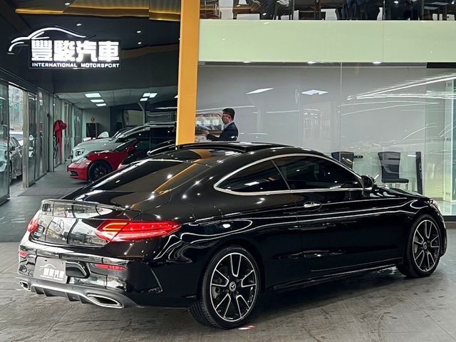Mercedes-Benz/賓士 C300  第4張相片