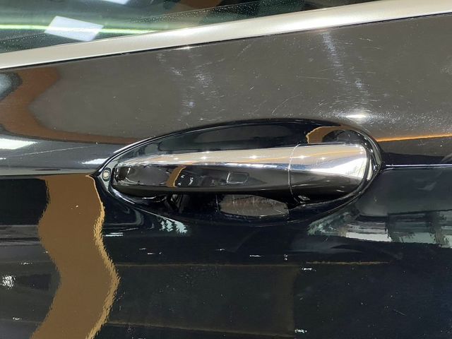 Mercedes-Benz/賓士 C300  第11張相片