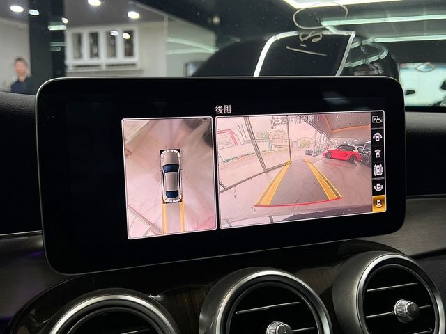 Mercedes-Benz/賓士 C300  第17張相片