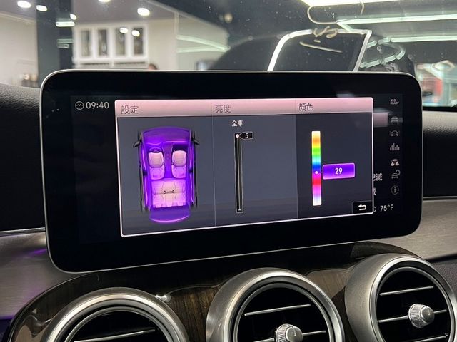 Mercedes-Benz/賓士 C300  第18張相片