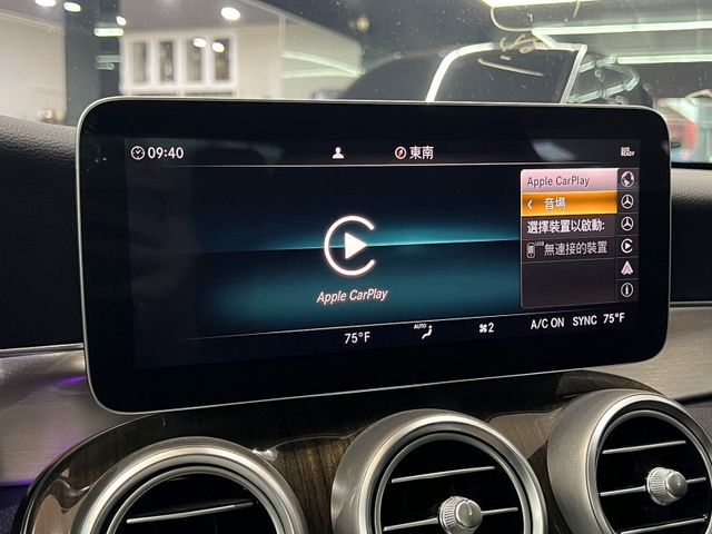 Mercedes-Benz/賓士 C300  第19張相片