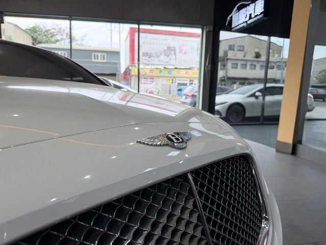 Bentley  Continental GT  第11張相片