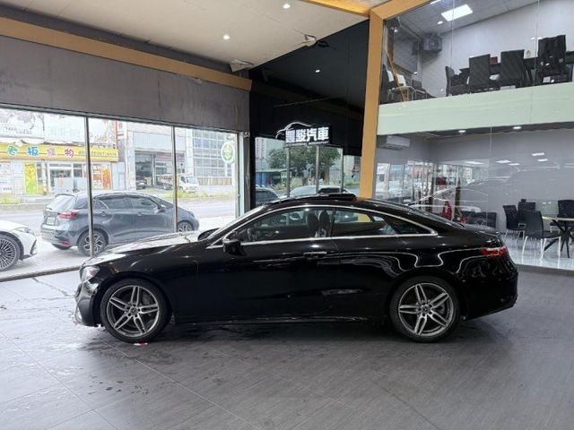 Mercedes-Benz/賓士 E-CLASS  第3張相片