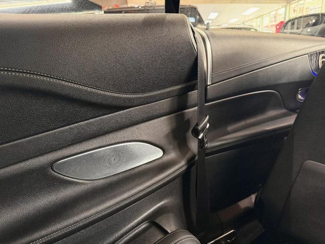 Mercedes-Benz/賓士 E-CLASS  第13張相片