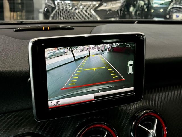 Mercedes-Benz/賓士 A-CLASS  第13張相片