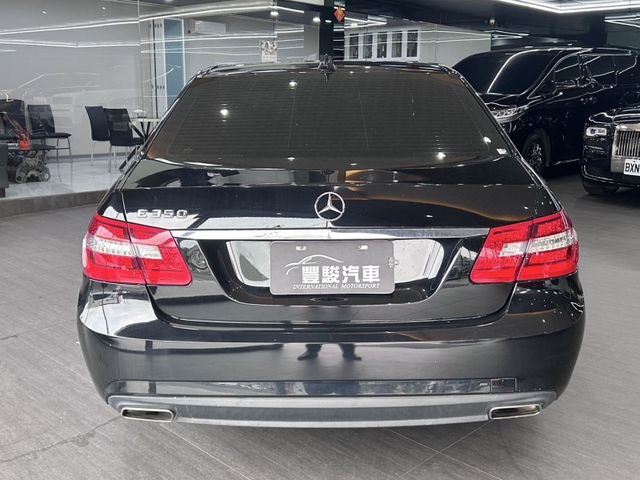 Mercedes-Benz/賓士 E-CLASS  第5張相片