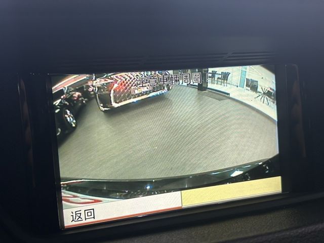 Mercedes-Benz/賓士 E-CLASS  第16張相片