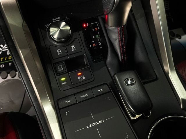 Lexus NX  第18張相片