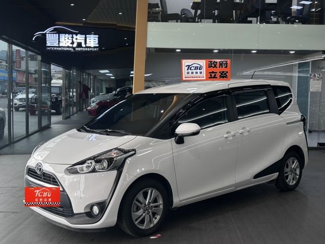 Toyota SIENTA  第1張相片