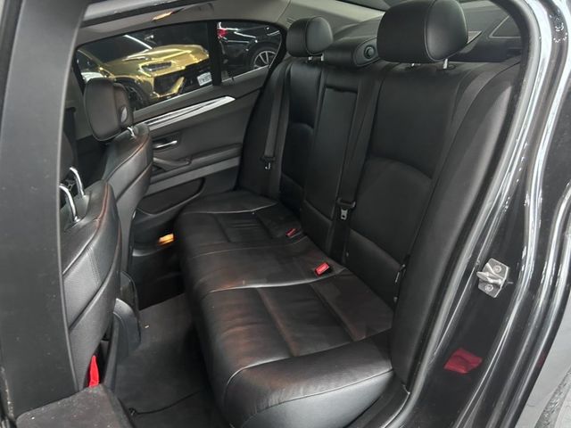 BMW/ 寶馬 520i  第16張相片