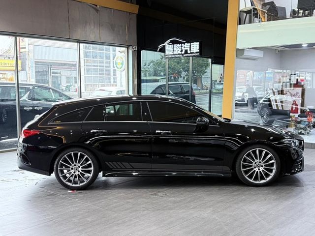 Mercedes-Benz/賓士 CLA250  第2張相片
