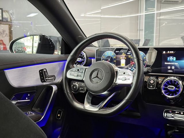 Mercedes-Benz/賓士 CLA250  第10張相片