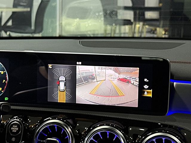 Mercedes-Benz/賓士 CLA250  第12張相片