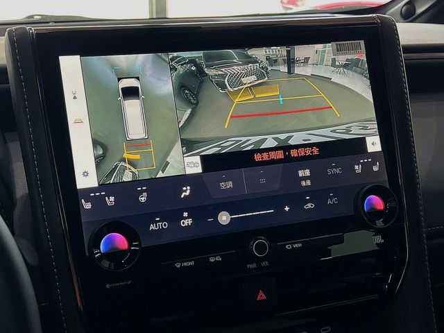 Toyota ALPHARD  第22張相片