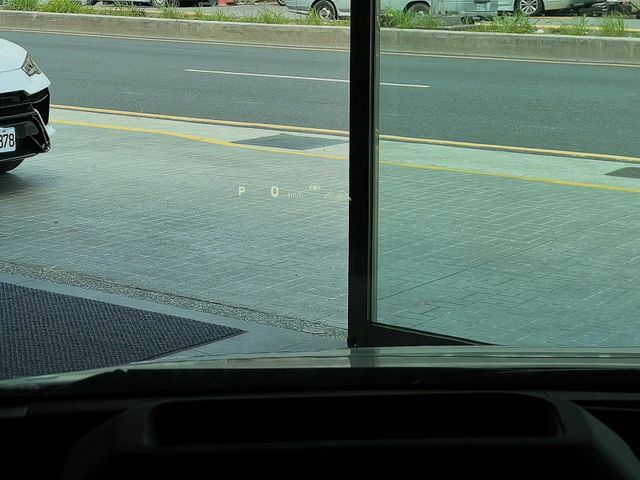 Toyota ALPHARD  第23張相片