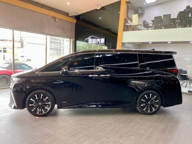 Toyota ALPHARD  第2張相片