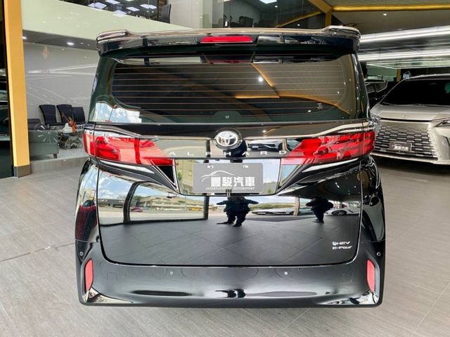 Toyota ALPHARD  第5張相片