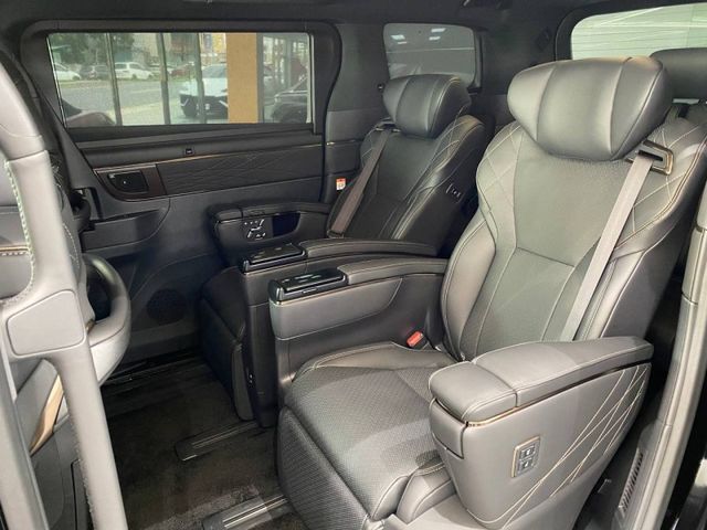 Toyota ALPHARD  第7張相片
