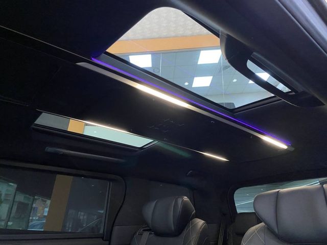 Toyota ALPHARD  第15張相片