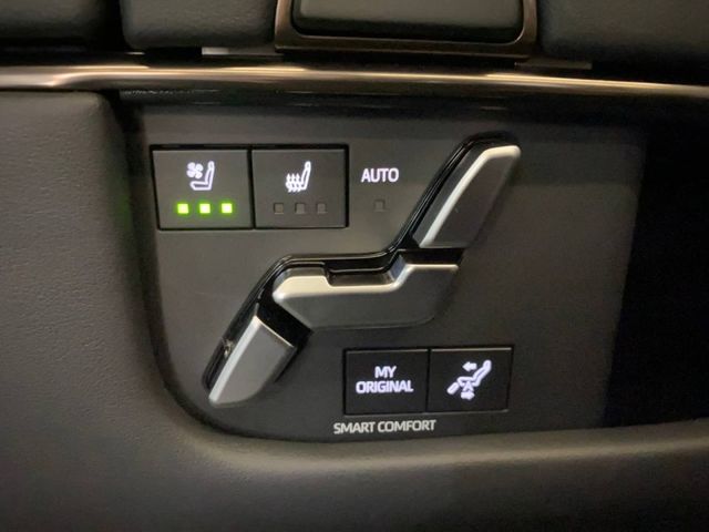 Toyota ALPHARD  第17張相片