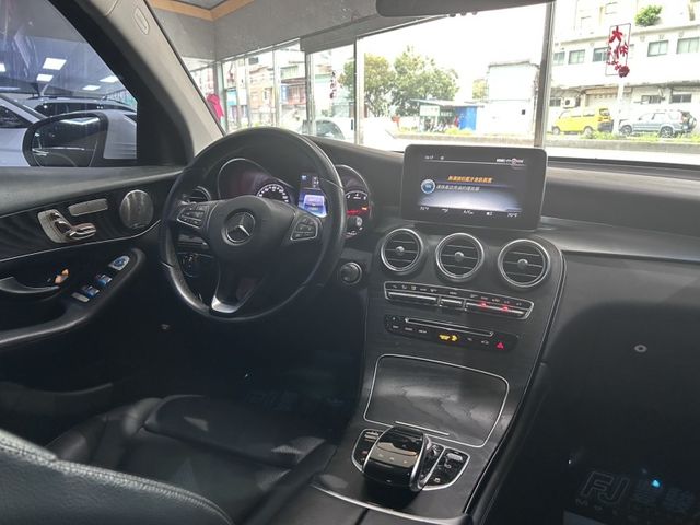 Mercedes-Benz/賓士 GLC300  第19張相片