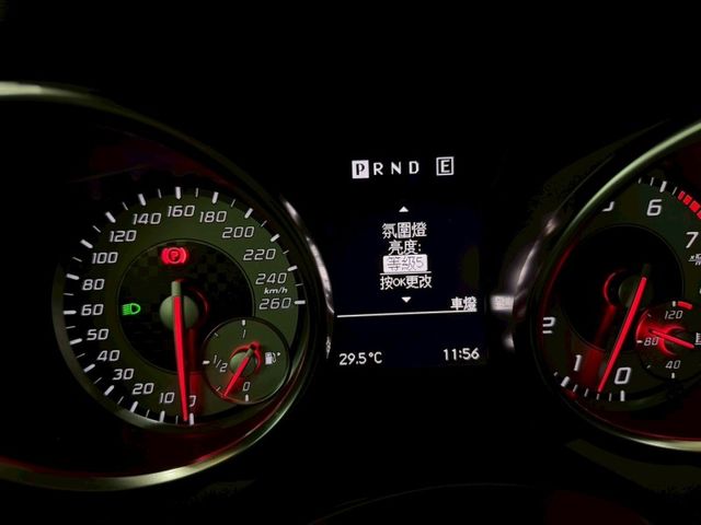 Mercedes-Benz/賓士 SLK-CLASS  第12張相片