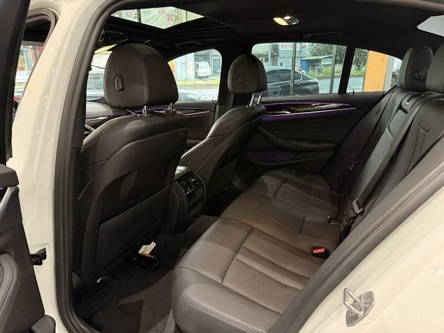 BMW/ 寶馬 530i  第9張相片