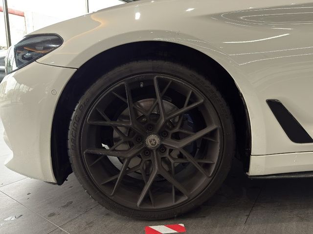 BMW/ 寶馬 530i  第12張相片