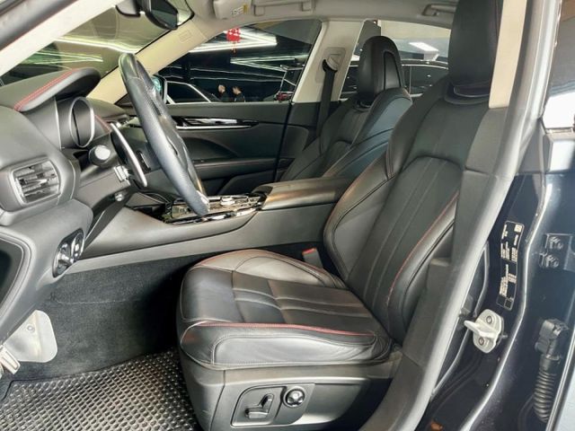 Maserati 瑪莎拉蒂 Levante  第6張相片