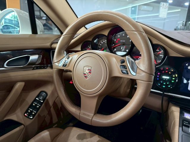 Porsche保時捷 Panamera  第10張相片
