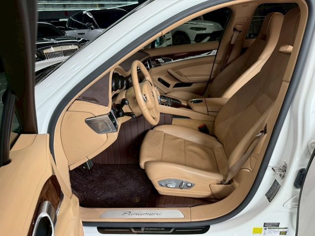 Porsche保時捷 Panamera  第14張相片