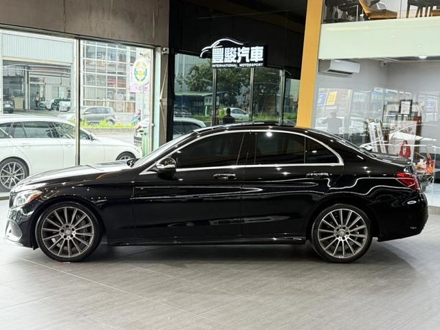 Mercedes-Benz/賓士 C400  第3張相片
