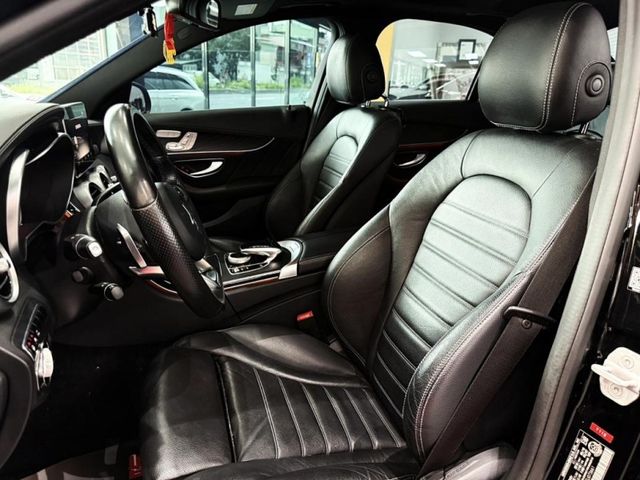 Mercedes-Benz/賓士 C400  第6張相片