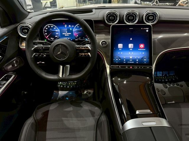 Mercedes-Benz/賓士 GLC300  第9張相片