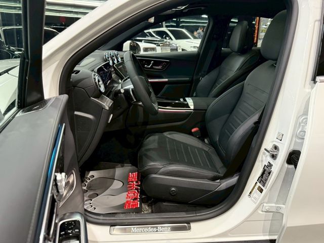 Mercedes-Benz/賓士 GLC300  第14張相片
