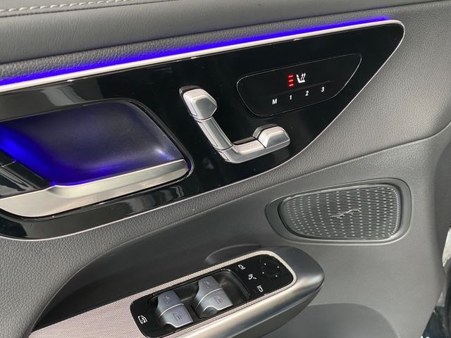 Mercedes-Benz/賓士 GLC300  第9張相片