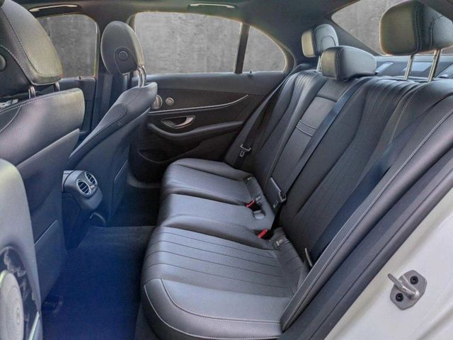 Mercedes-Benz/賓士 E-CLASS  第8張相片