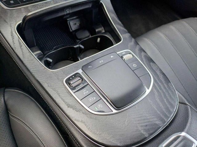 Mercedes-Benz/賓士 E-CLASS  第12張相片