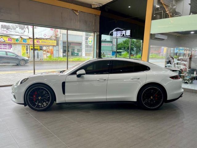 豐駿精選好車 總代理Panamera 頂級選配 四座冷熱通風椅 Bose環繞音響  第3張相片