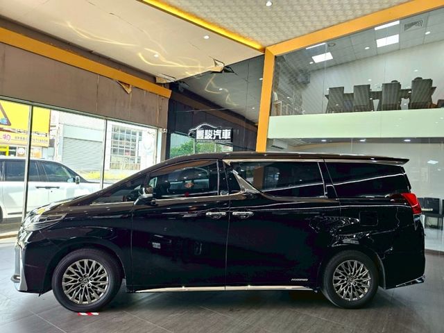 Lexus LM  第5張相片