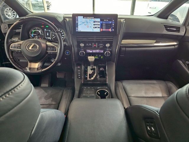 Lexus LM  第12張相片