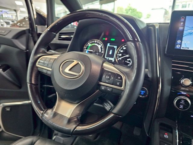 Lexus LM  第13張相片