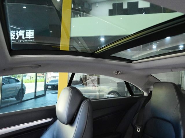 Mercedes-Benz/賓士 E-CLASS  第9張相片