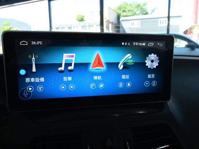 Mercedes-Benz/賓士 E-CLASS  第14張相片