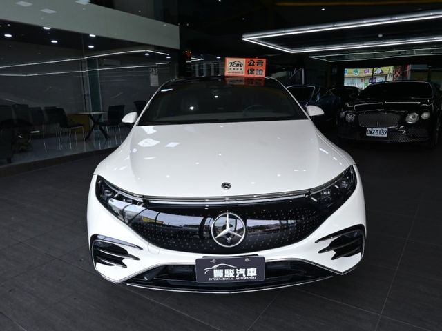 Mercedes-Benz/賓士 EQS  第2張相片