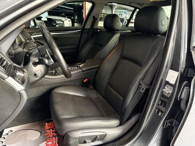 BMW/ 寶馬 520i  第6張相片