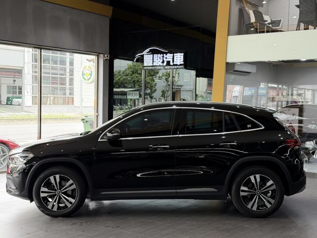 Mercedes-Benz/賓士 GLA200  第2張相片
