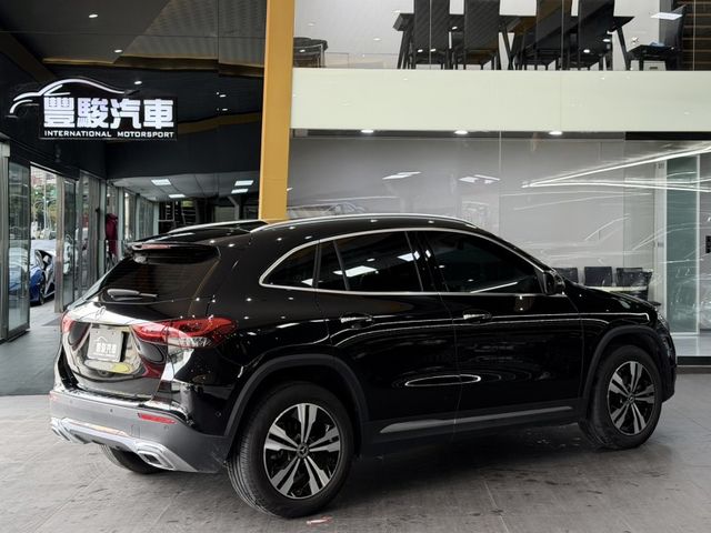 Mercedes-Benz/賓士 GLA200  第4張相片