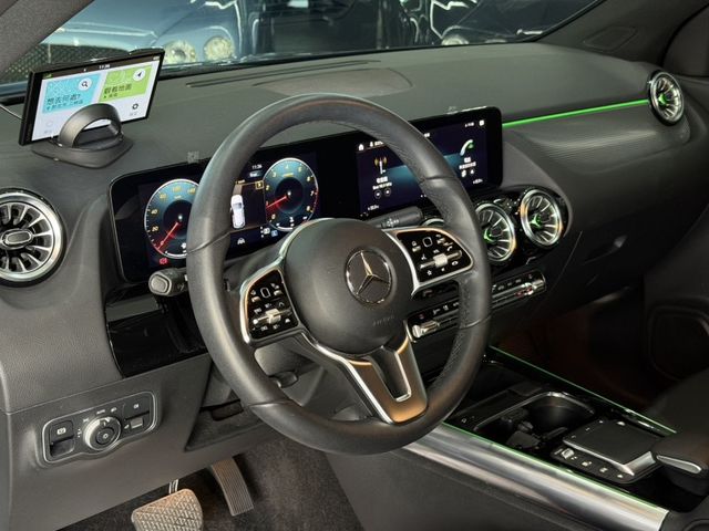 Mercedes-Benz/賓士 GLA200  第12張相片