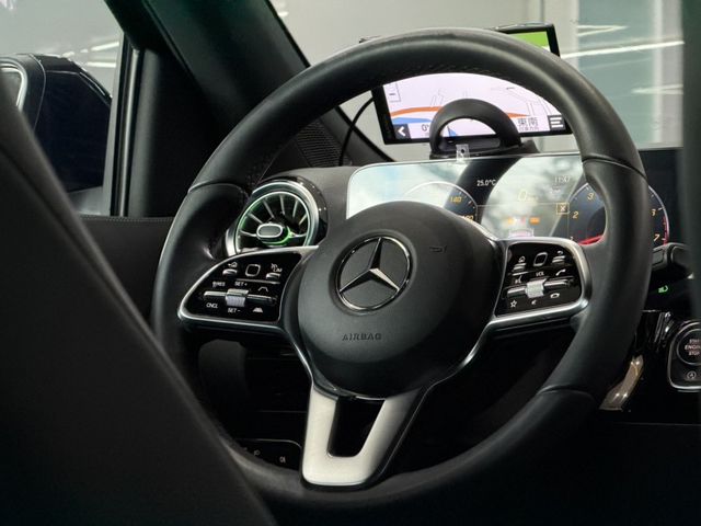 Mercedes-Benz/賓士 GLA200  第14張相片